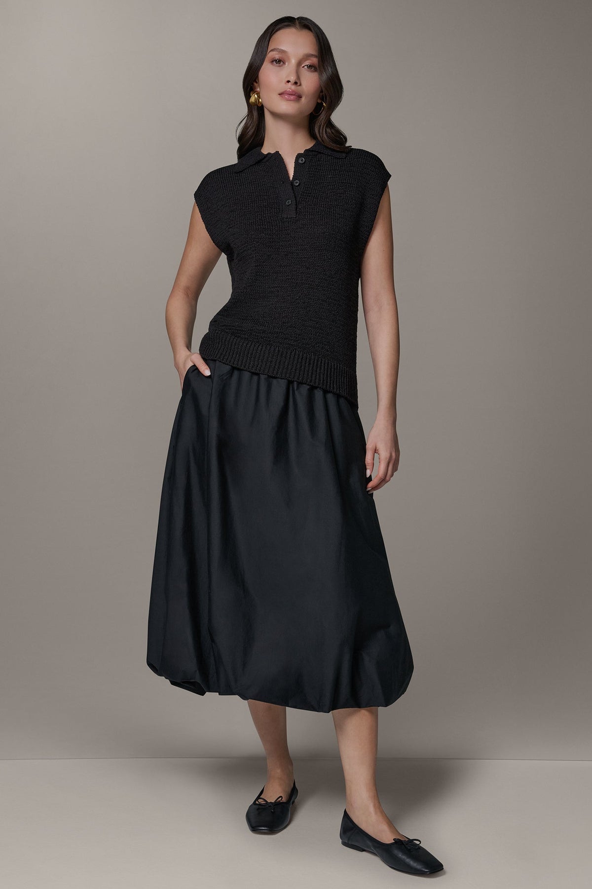 Donna Karan SLEEVELESS POLO SWEATER