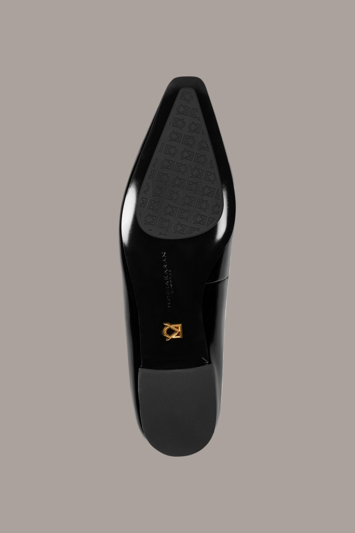 Donna Karan SAVITA II FLAT