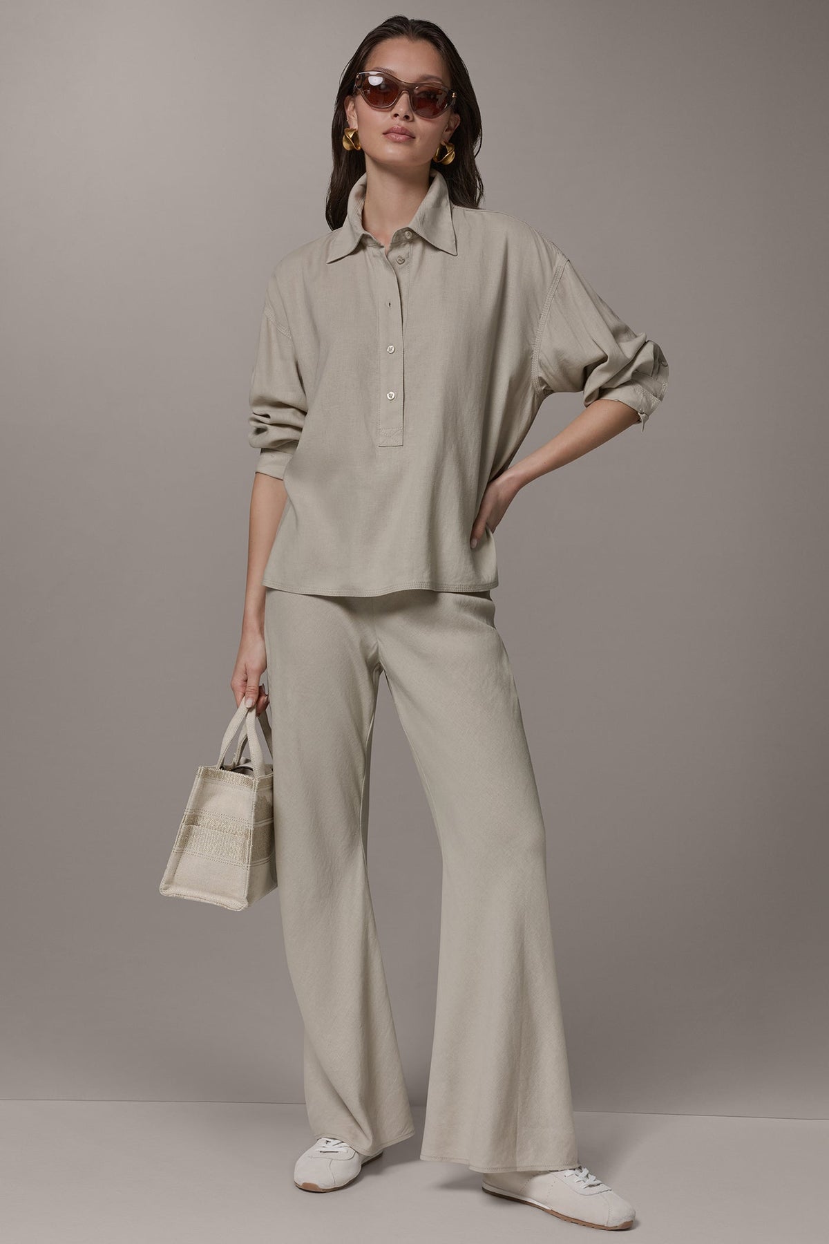 Donna Karan LONG SLEEVE HALF BUTTON BLOUSE