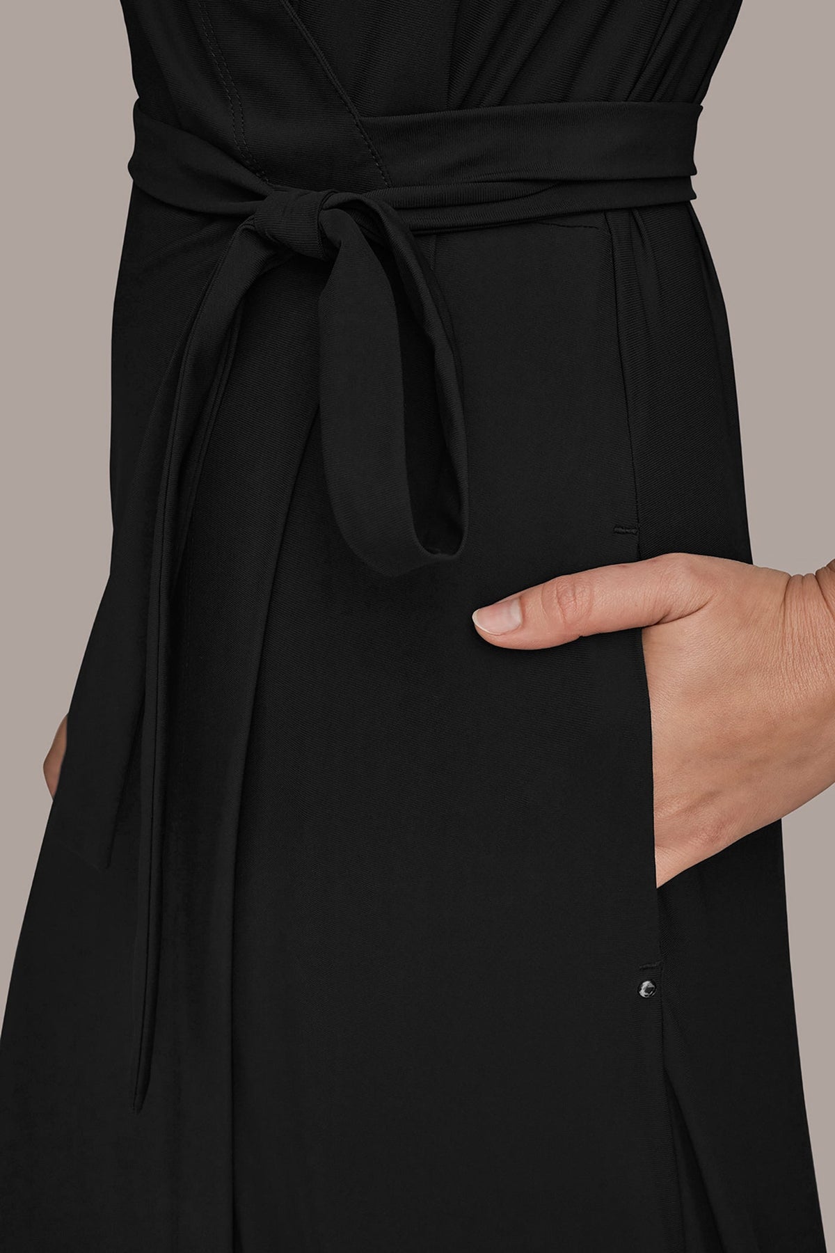 Donna Karan THE MODERN TRAVEL ELBOW-SLEEVE MIDI WRAP DRESS