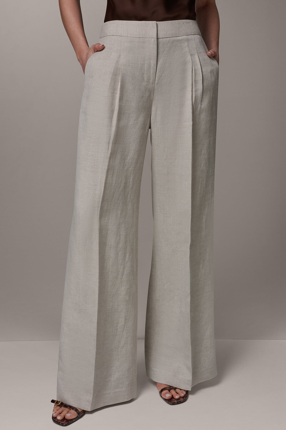 Donna Karan MID-RISE PLEATED WIDE-LEG PANT