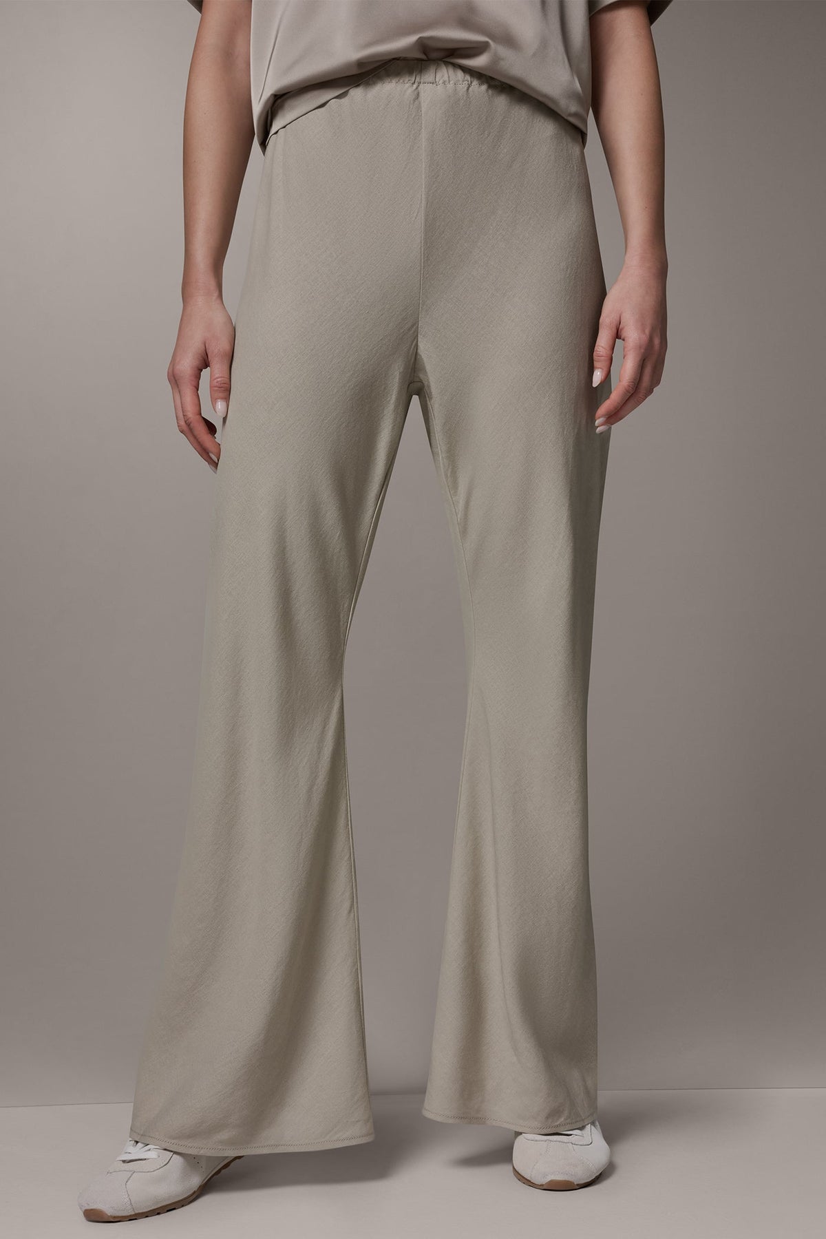Donna Karan MID-RISE RELAXED ANKLE PANT