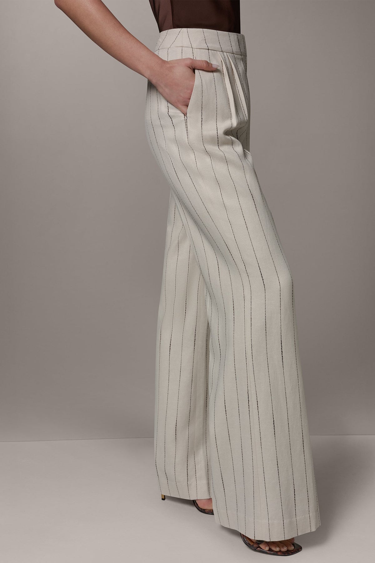 Donna Karan MID-RISE PINSTRIPE PLEATED WIDE-LEG PANT