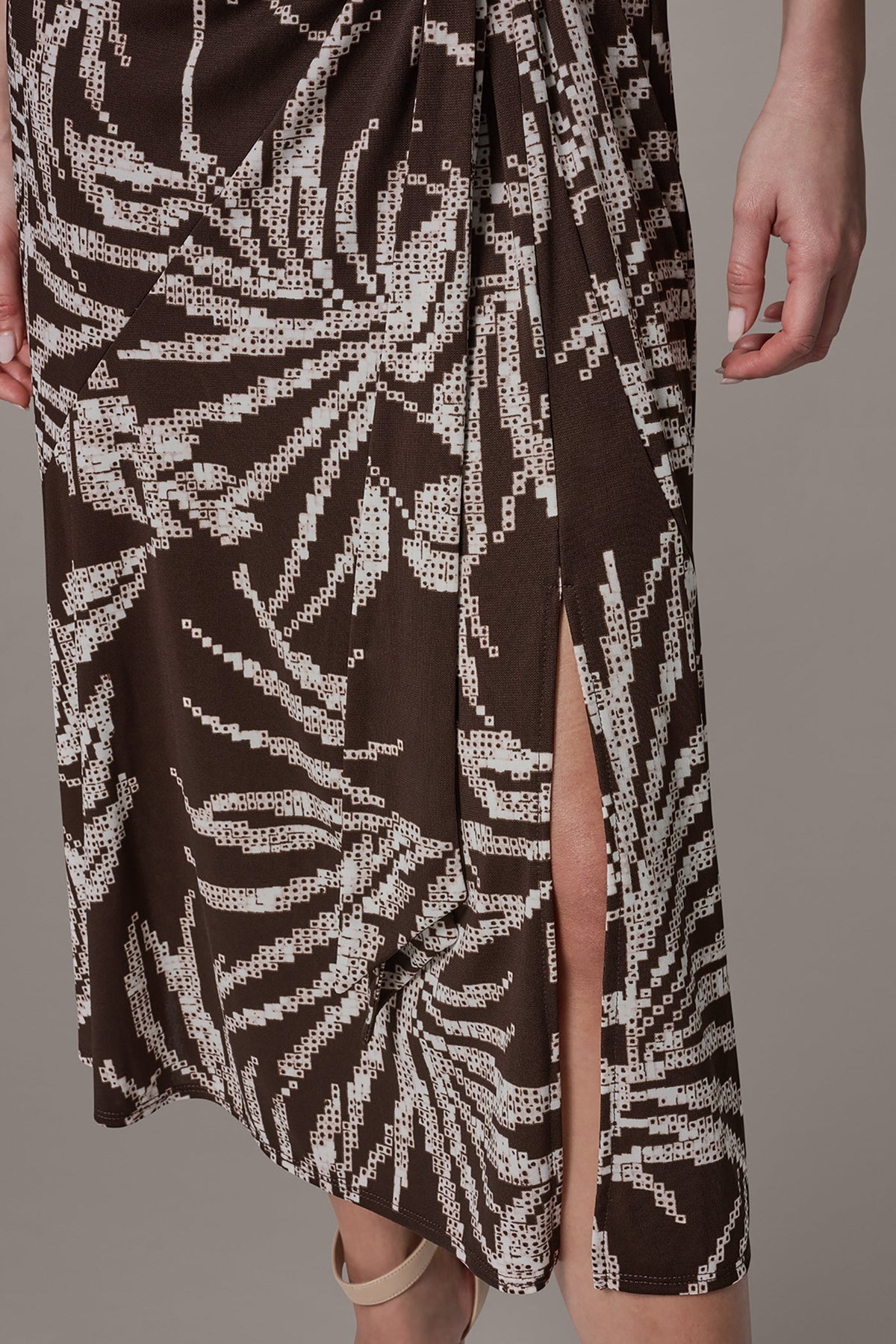 Donna Karan FLORAL SLEEVELESS COWL NECK MIDI DRESS