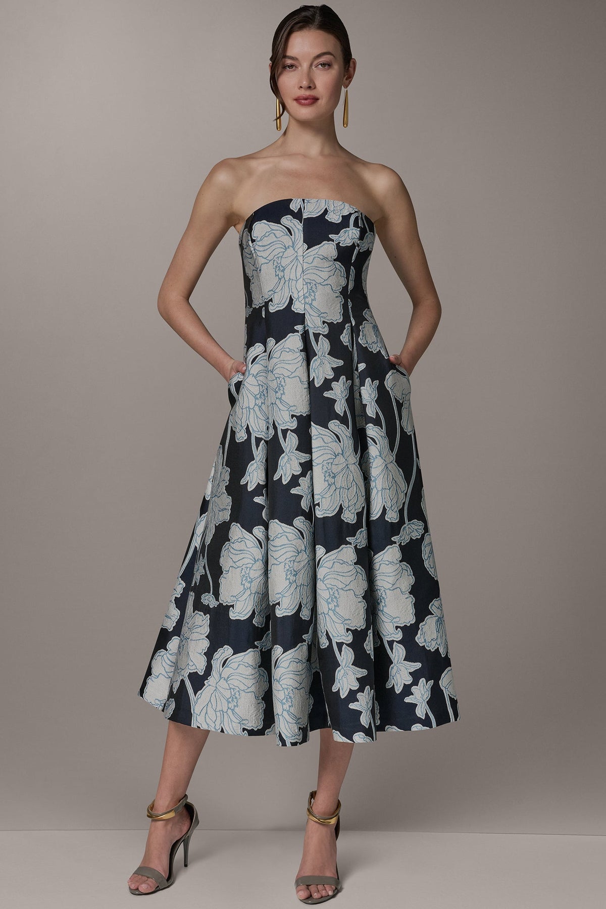 Donna Karan STRAPLESS MIDI FIT AND FLARE DRESS