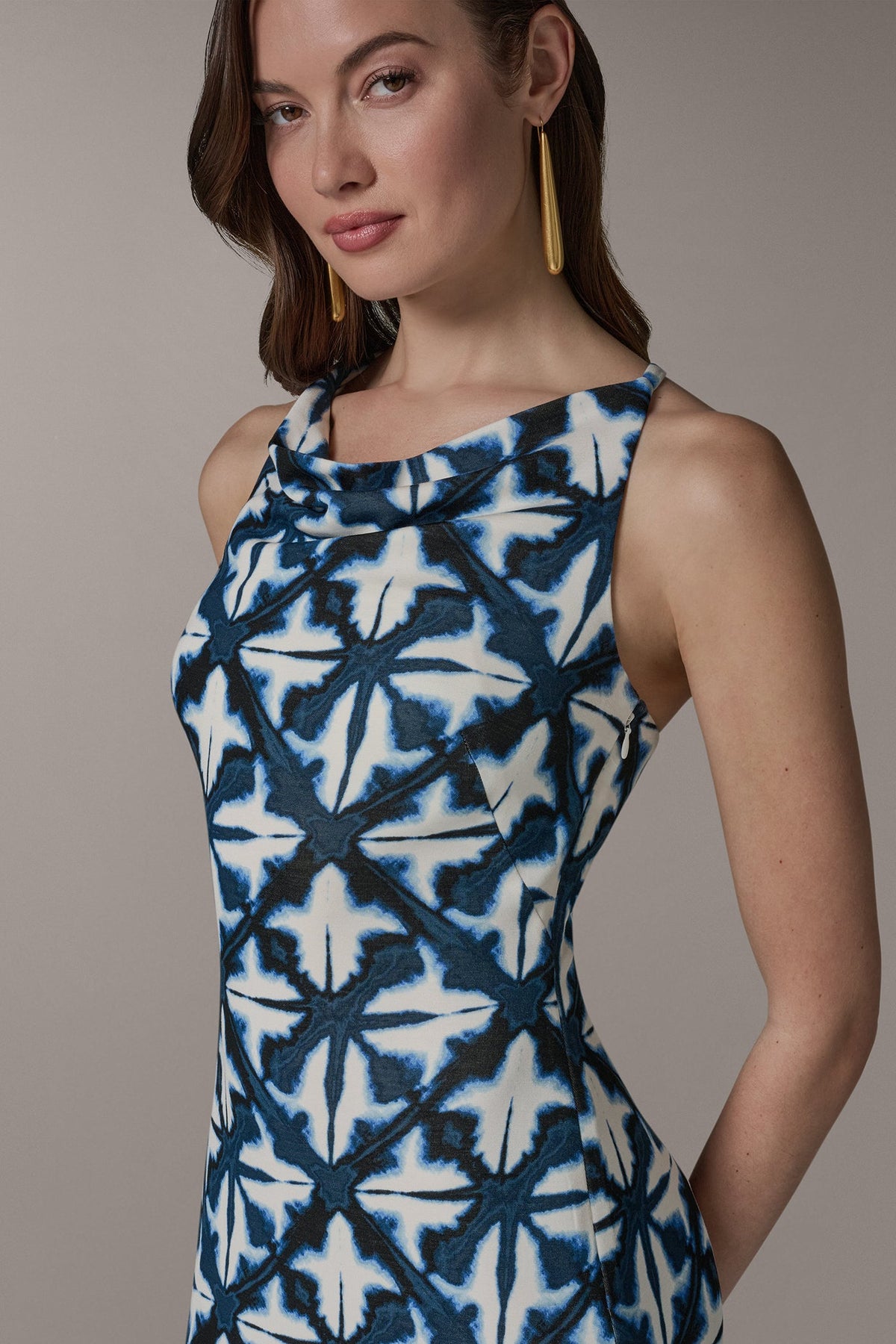 Donna Karan SLEEVELESS MIDI HALTER DRESS