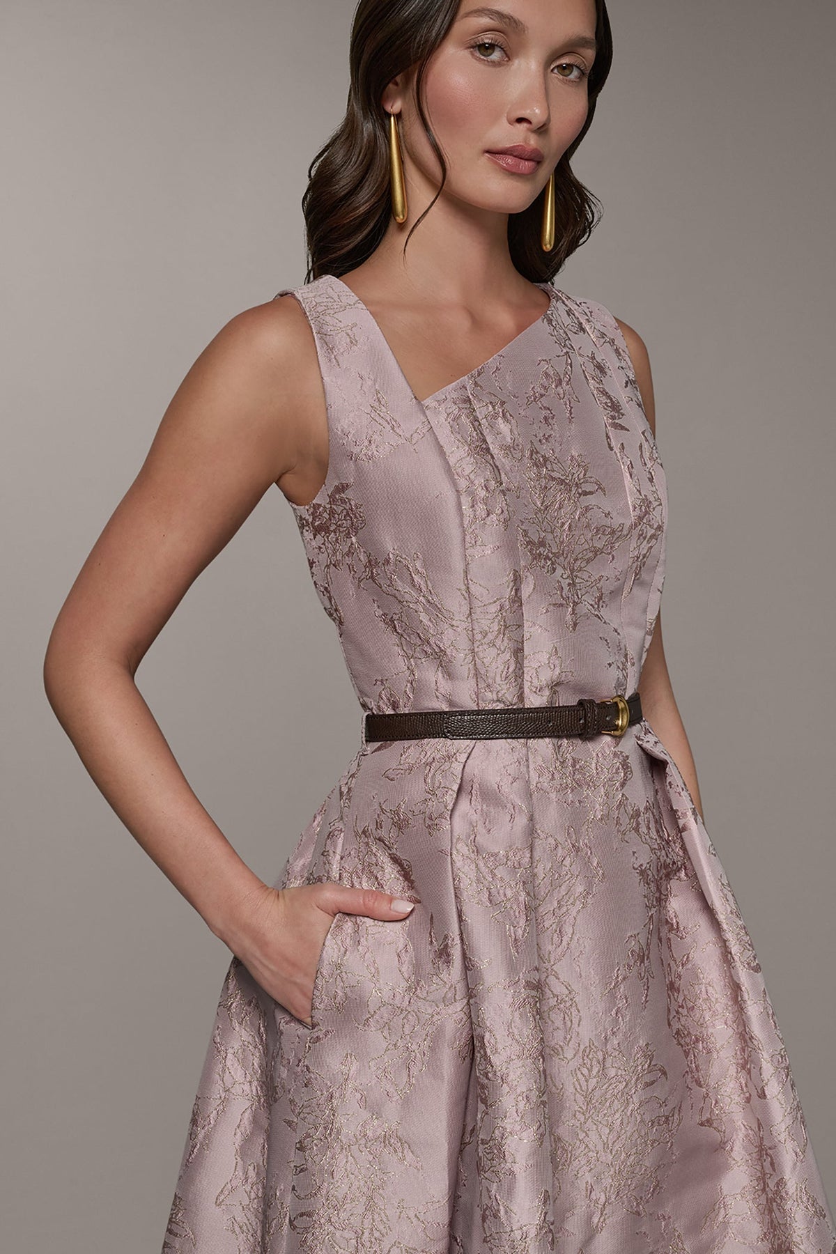 Donna Karan SLEEVELESS ASYMMETRIC MIDI FIT AND FLARE DRESS