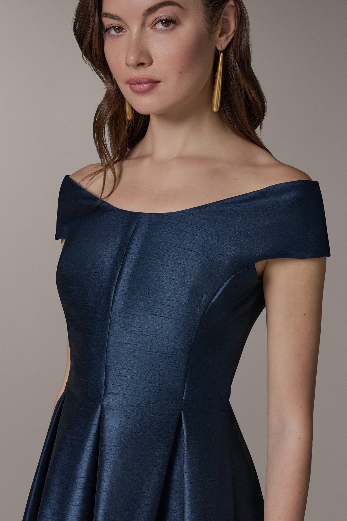 Donna Karan OFF THE SHOULDER MIDI FIT AND FLARE DRESS