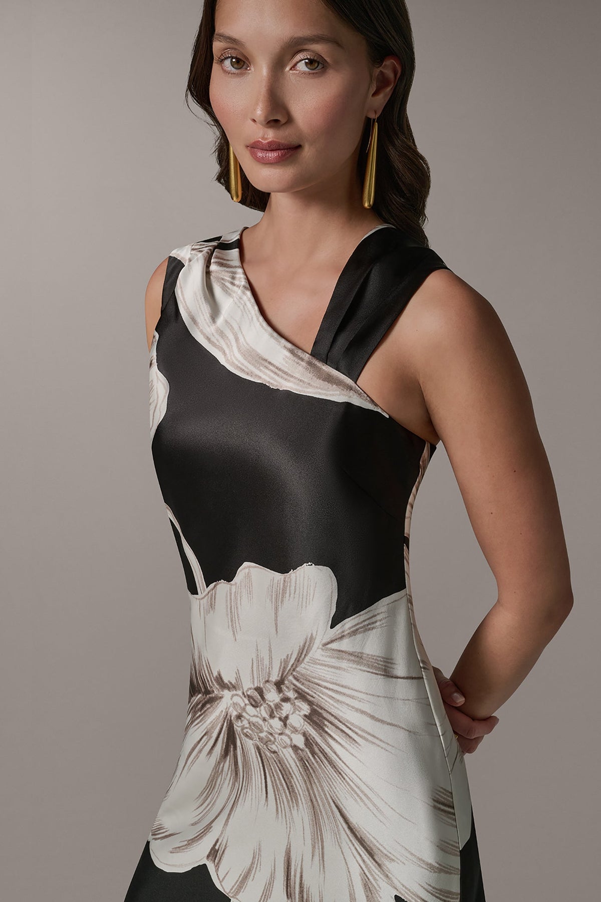 Donna Karan SLEEVELESS ASYMMETRIC MIDI HALTER DRESS