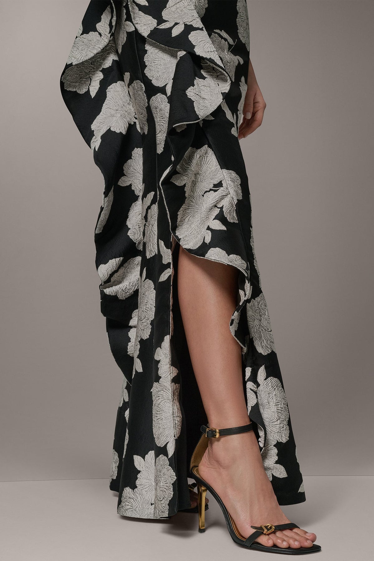 Donna Karan ONE SHOULDER FLORAL SIDE RUFFLE GOWN