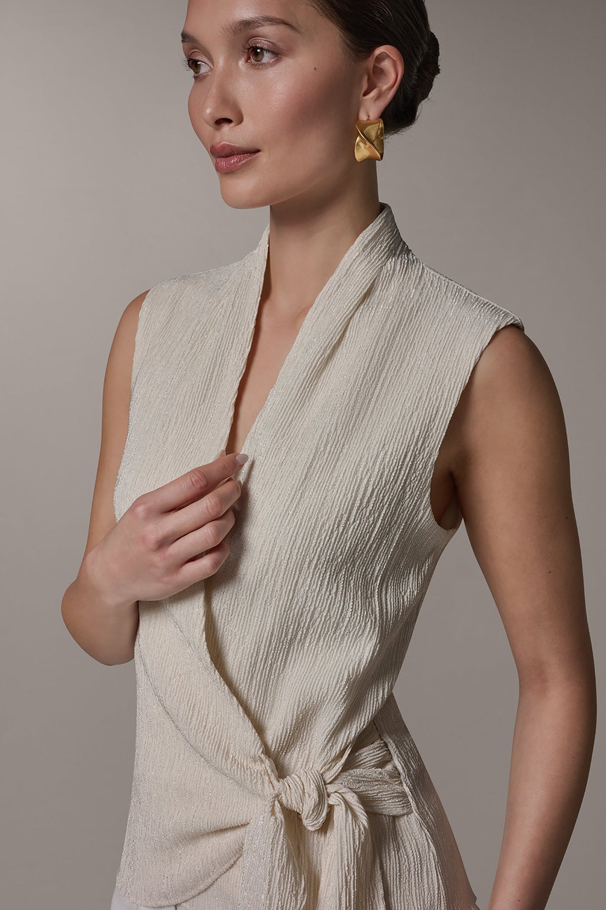 Donna Karan WRAP-EFFECT CRINKLE TOP