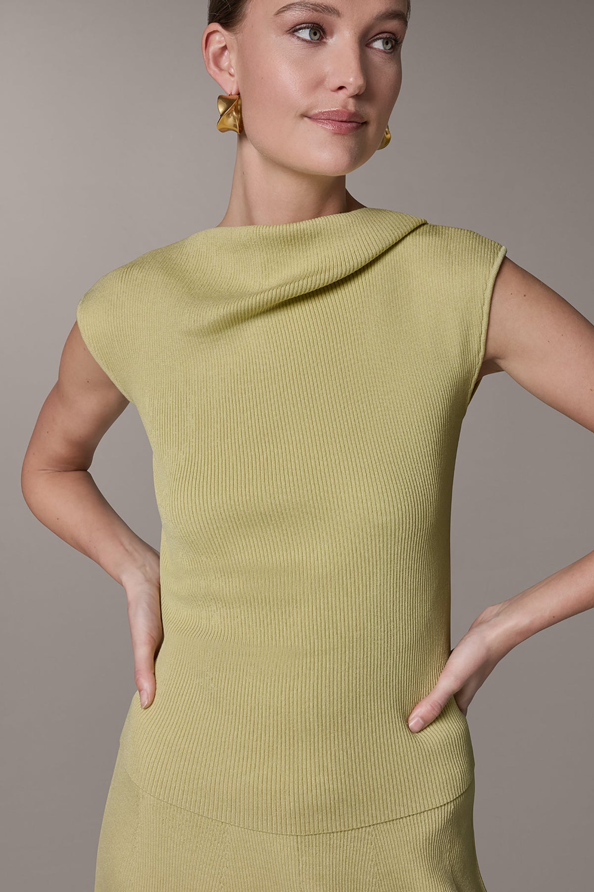 Donna Karan SLEEVELESS ASYMMETRIC BOATNECK SWEATER