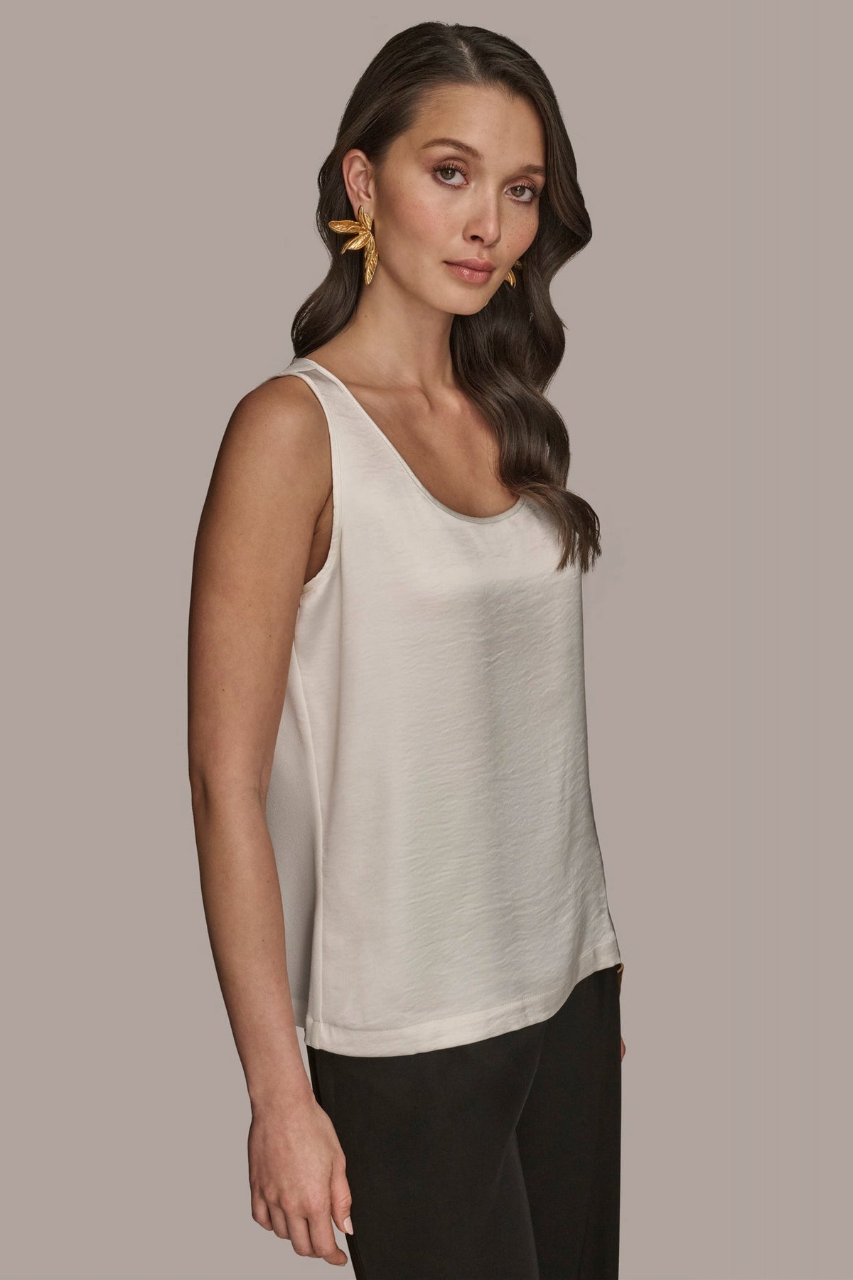 Donna Karan SCOOP NECK SHELL