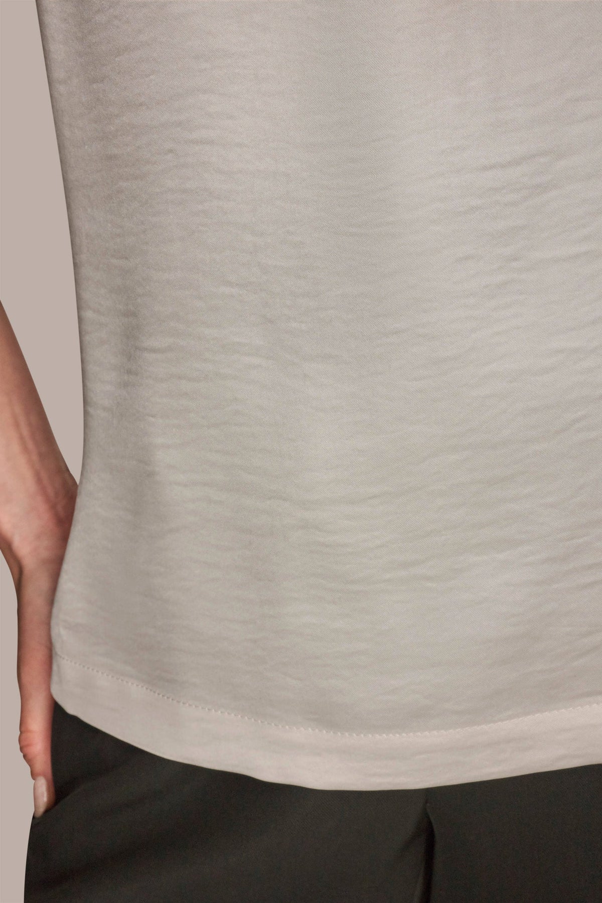 Donna Karan SCOOP NECK SHELL