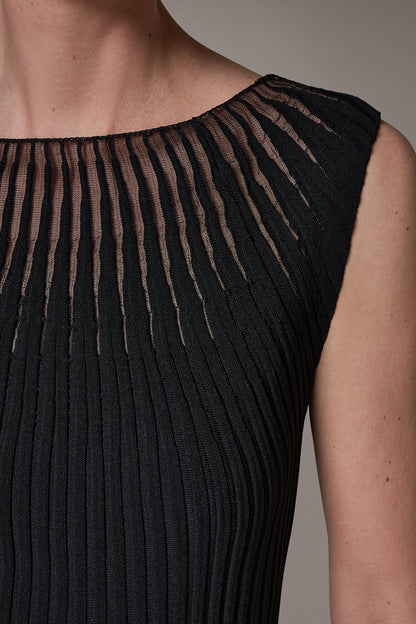 Donna Karan RIBBED SLEEVLESS SWEATER