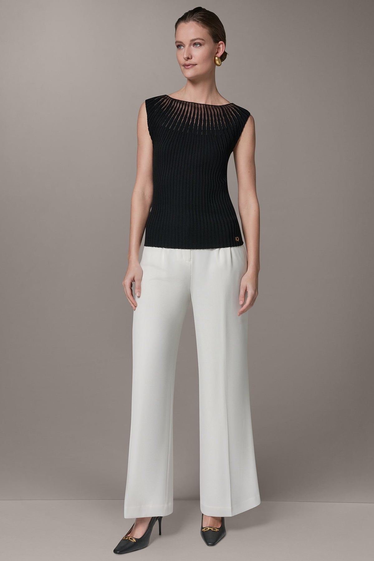 Donna Karan RIBBED SLEEVLESS SWEATER