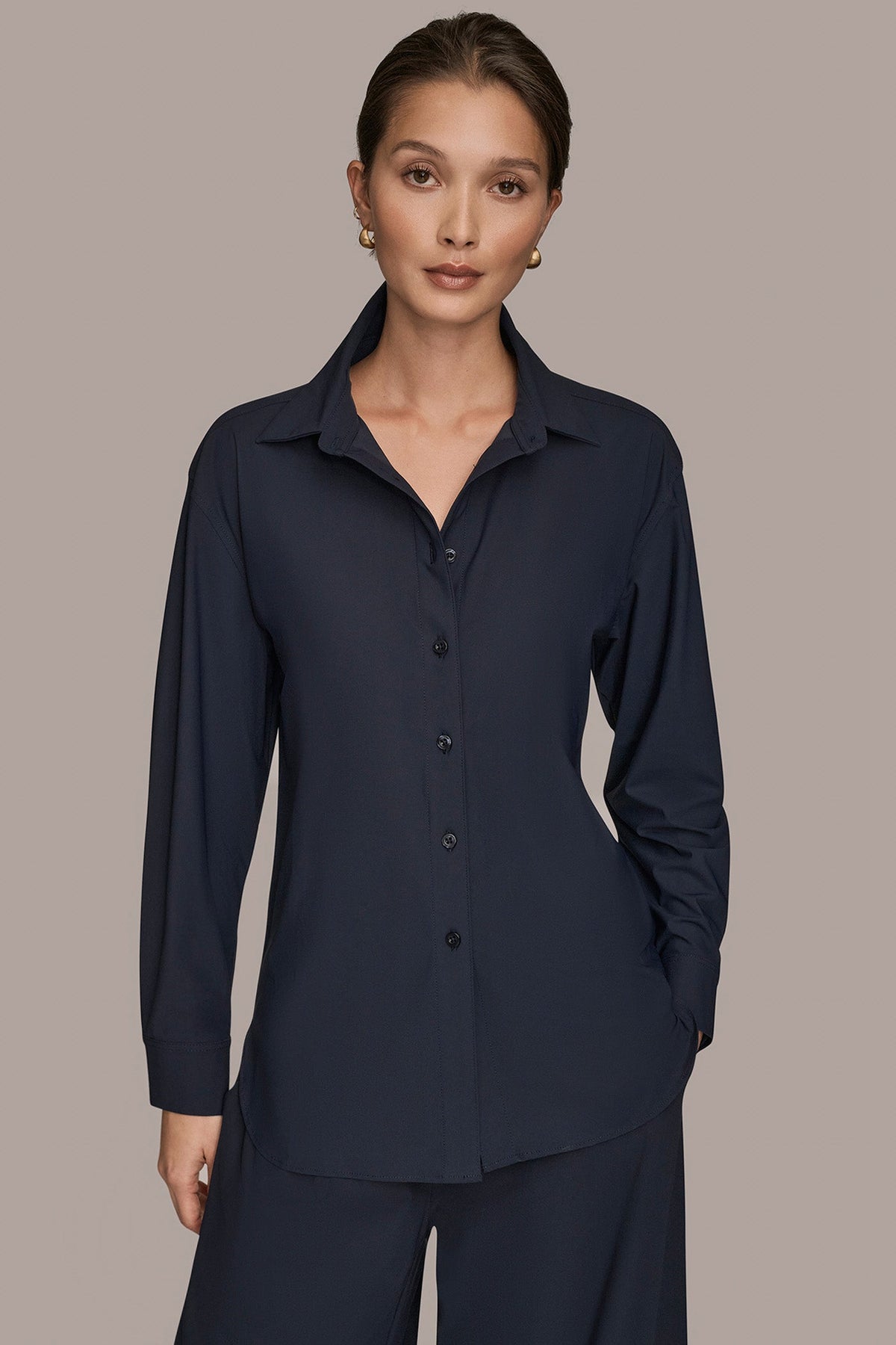 Donna Karan THE MODERN TRAVEL BUTTON-DOWN SHIRT