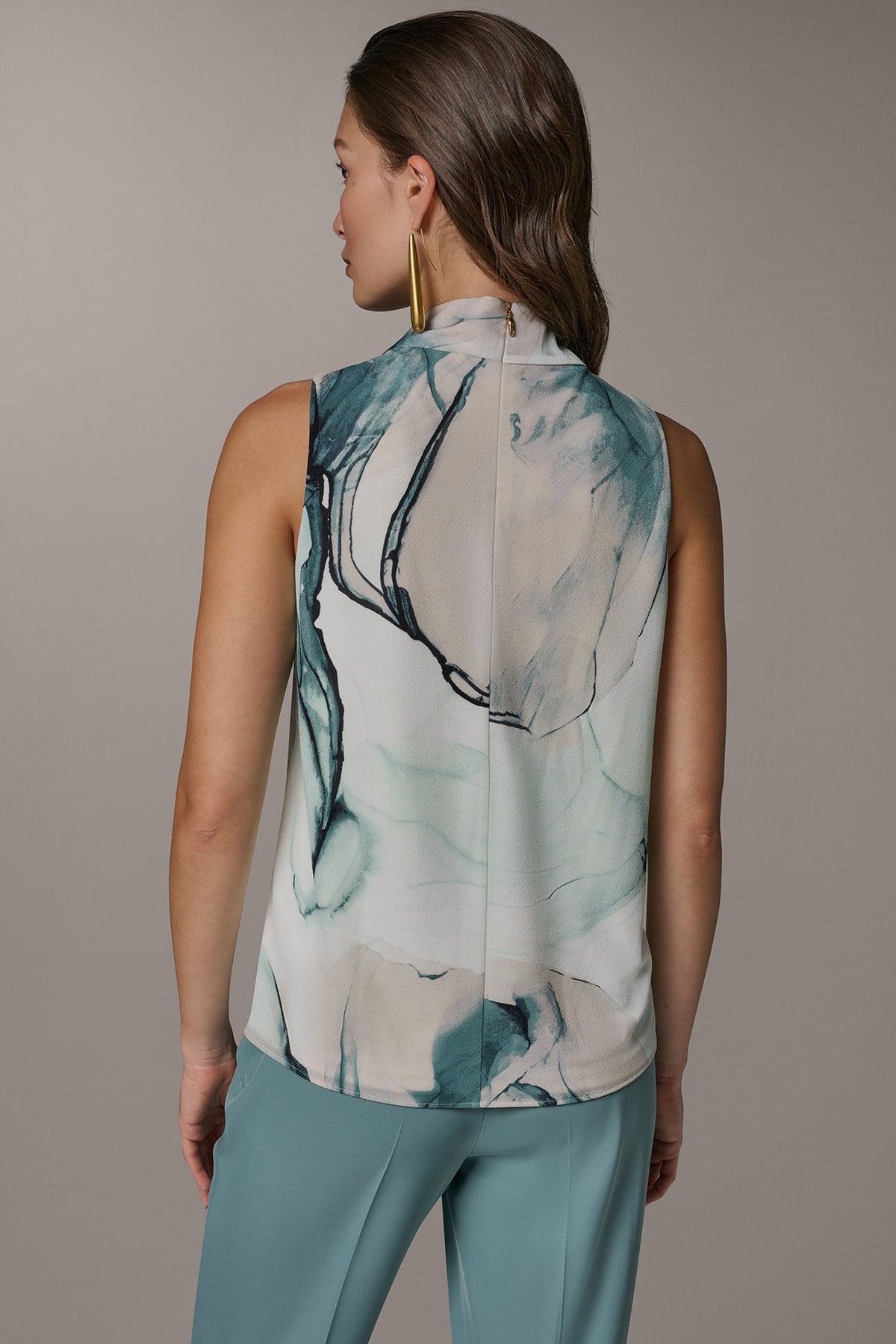 Donna Karan DRAPE TWIST SHOULDER BLOUSE