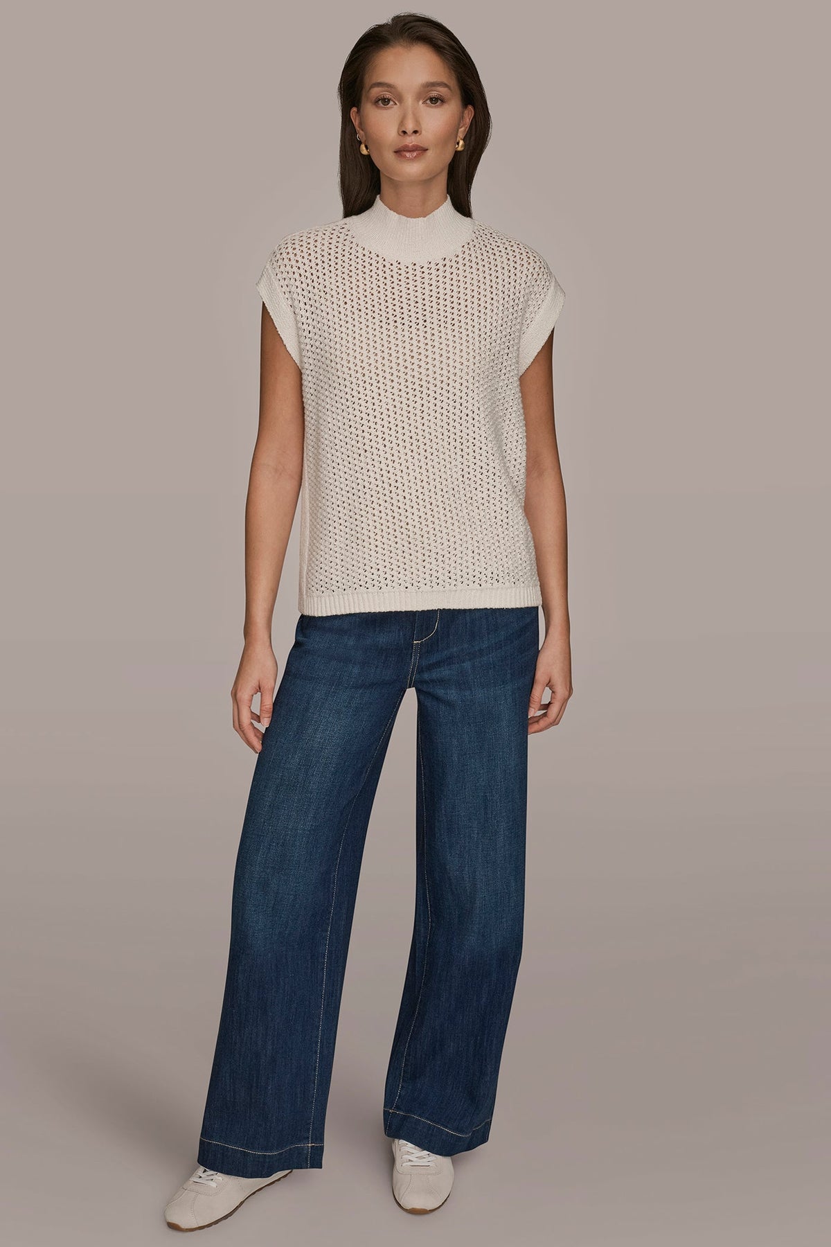 Donna Karan SLEEVELESS MOCK-NECK OPEN STITCH SWEATER