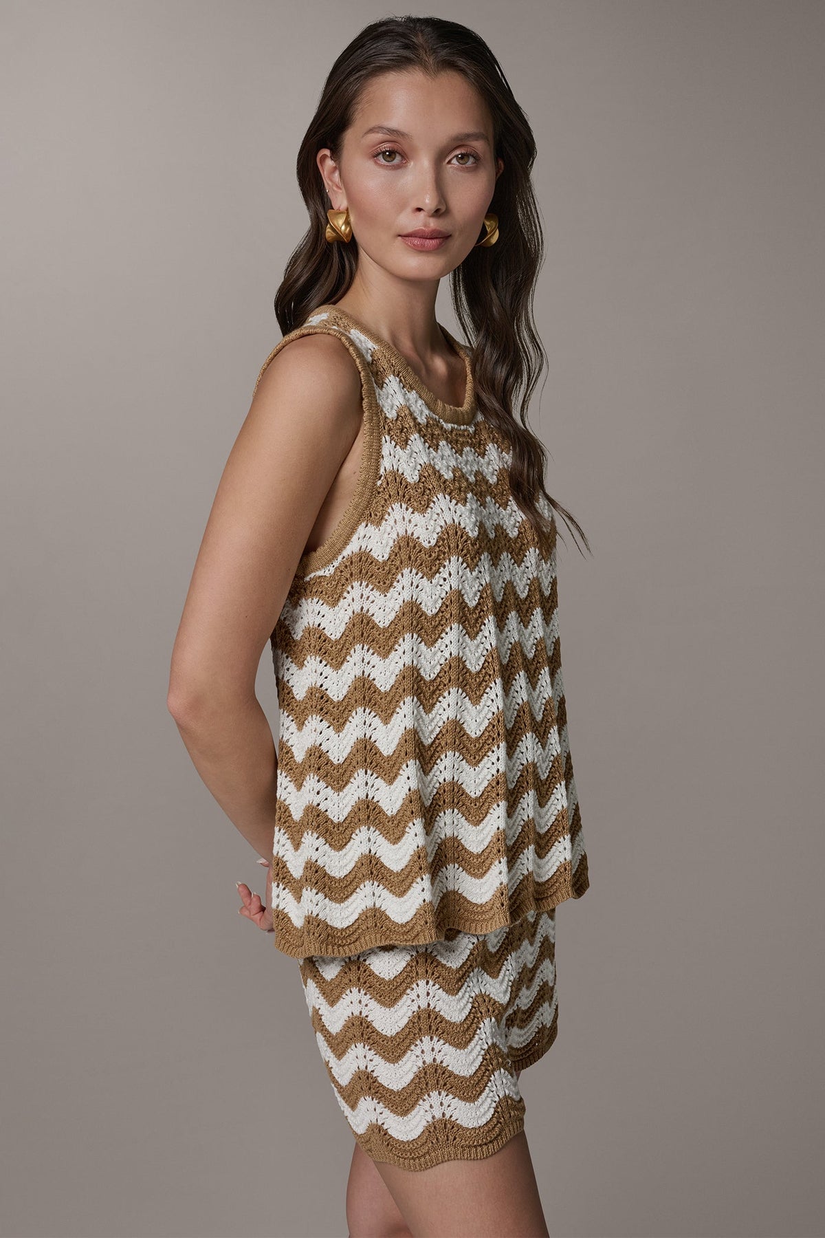 Donna Karan SLEEVELESS POINTELLE STRIPE SWEATER