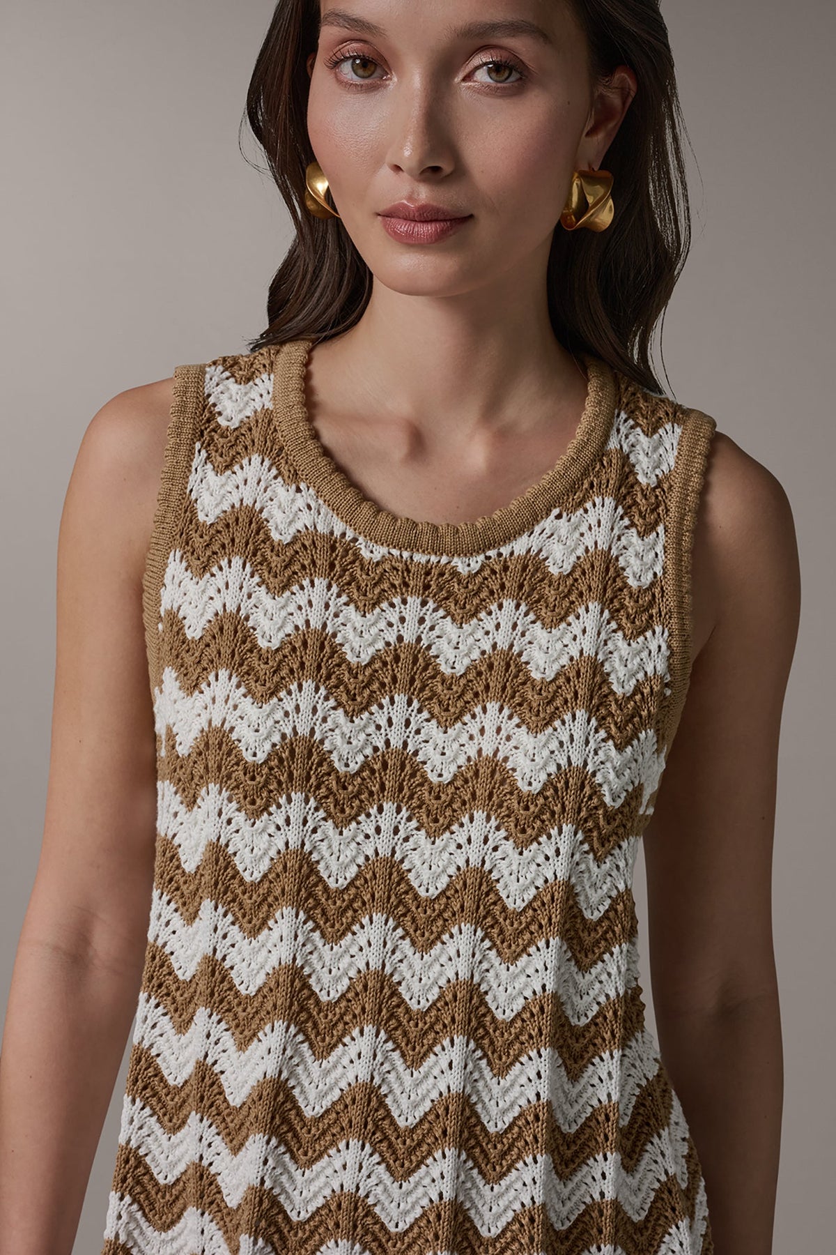 Donna Karan SLEEVELESS POINTELLE STRIPE SWEATER