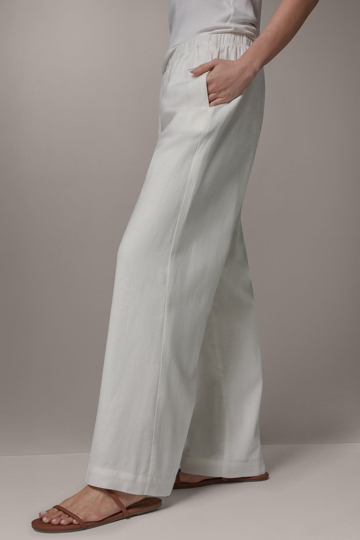 Donna Karan MID-RISE STRAIGHT-LEG ANKLE PANT
