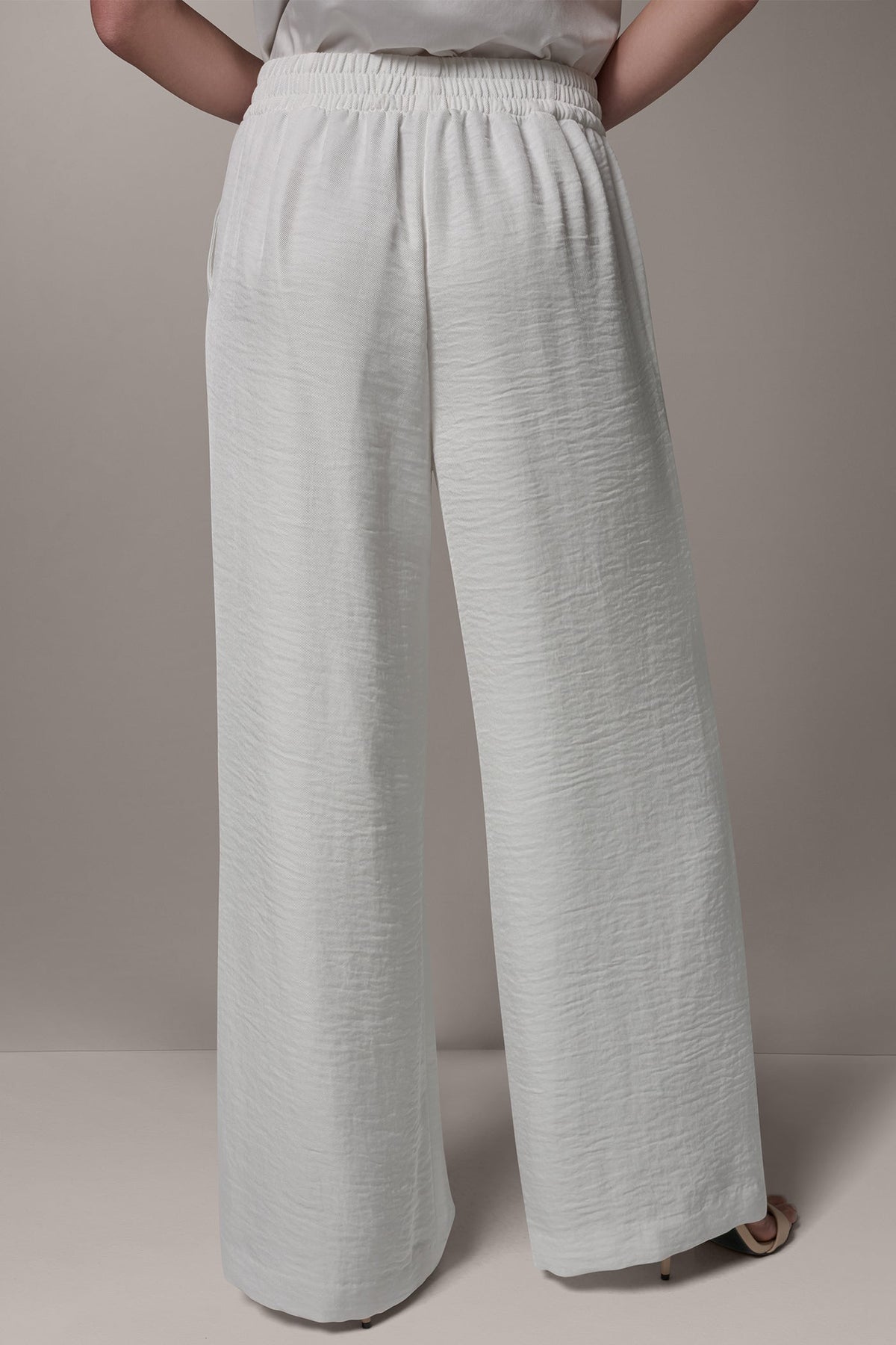 Donna Karan EXTRA HIGH-RISE WIDE-LEG PULL-ON PANT