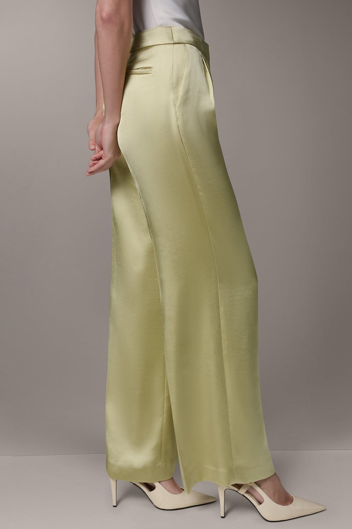 Donna Karan MID-RISE PLEATED WIDE-LEG PANT