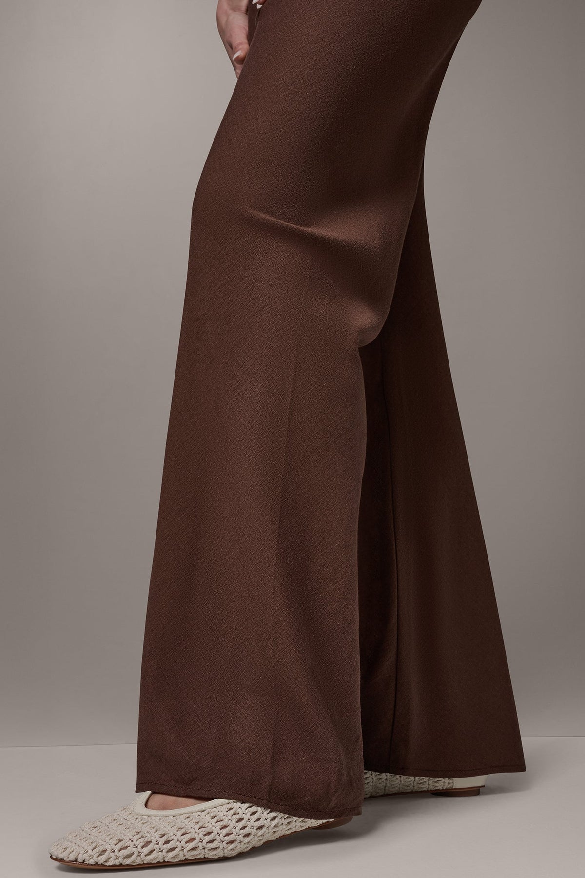 Donna Karan MID-RISE RELAXED ANKLE PANT