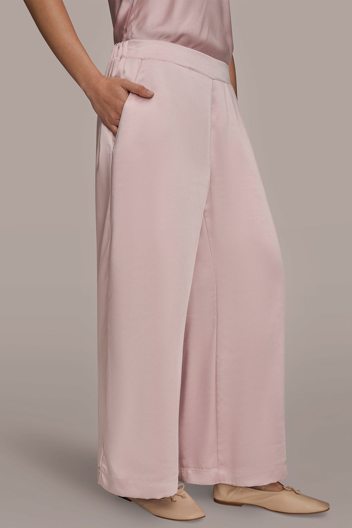 Donna Karan SATIN MID-RISE RELAXED PANT