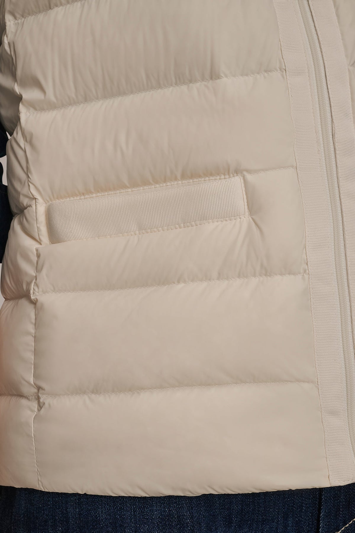 Donna Karan CAP SLEEVE PUFFER VEST