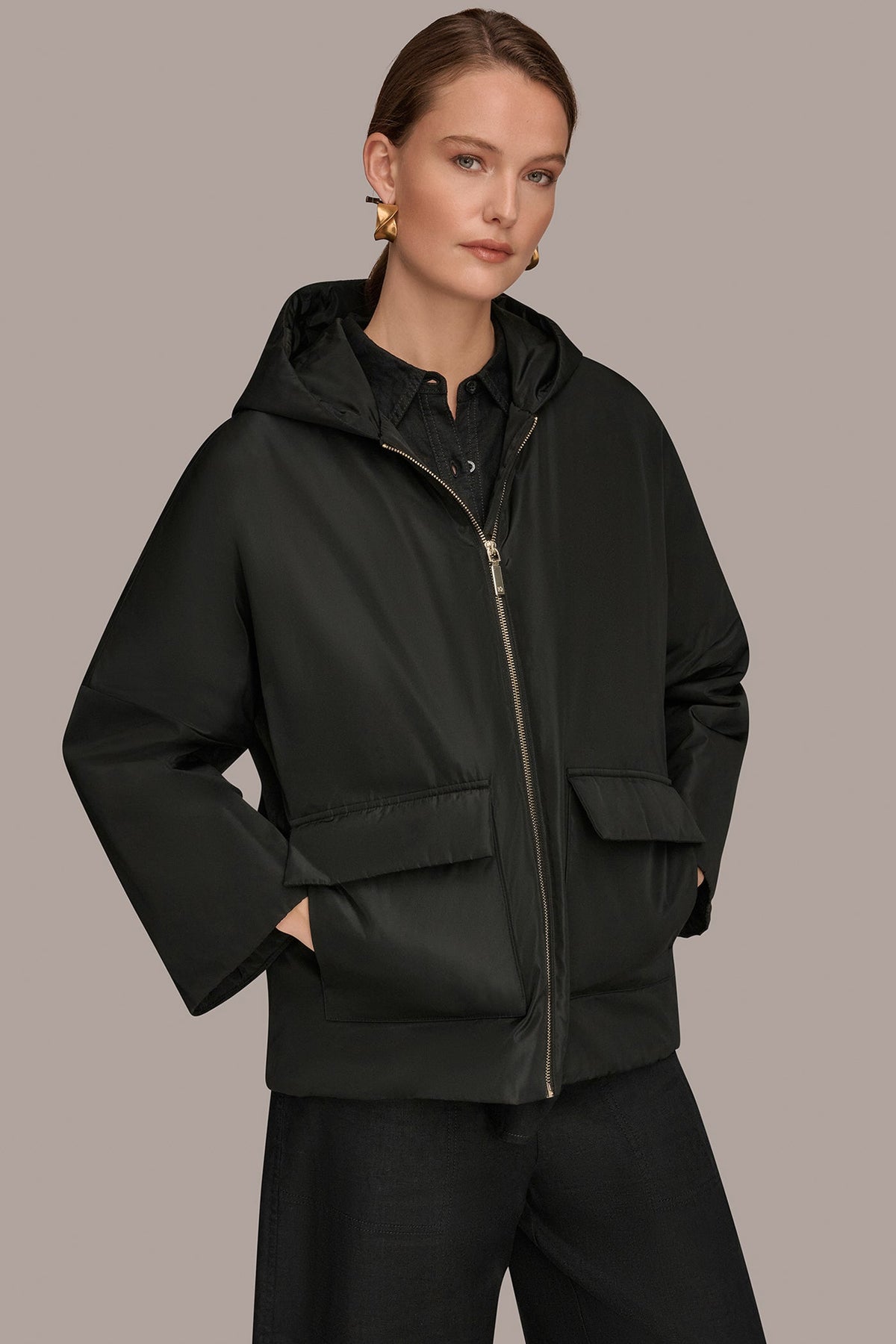 Donna Karan HOODED LIGHT QUILT JACKET