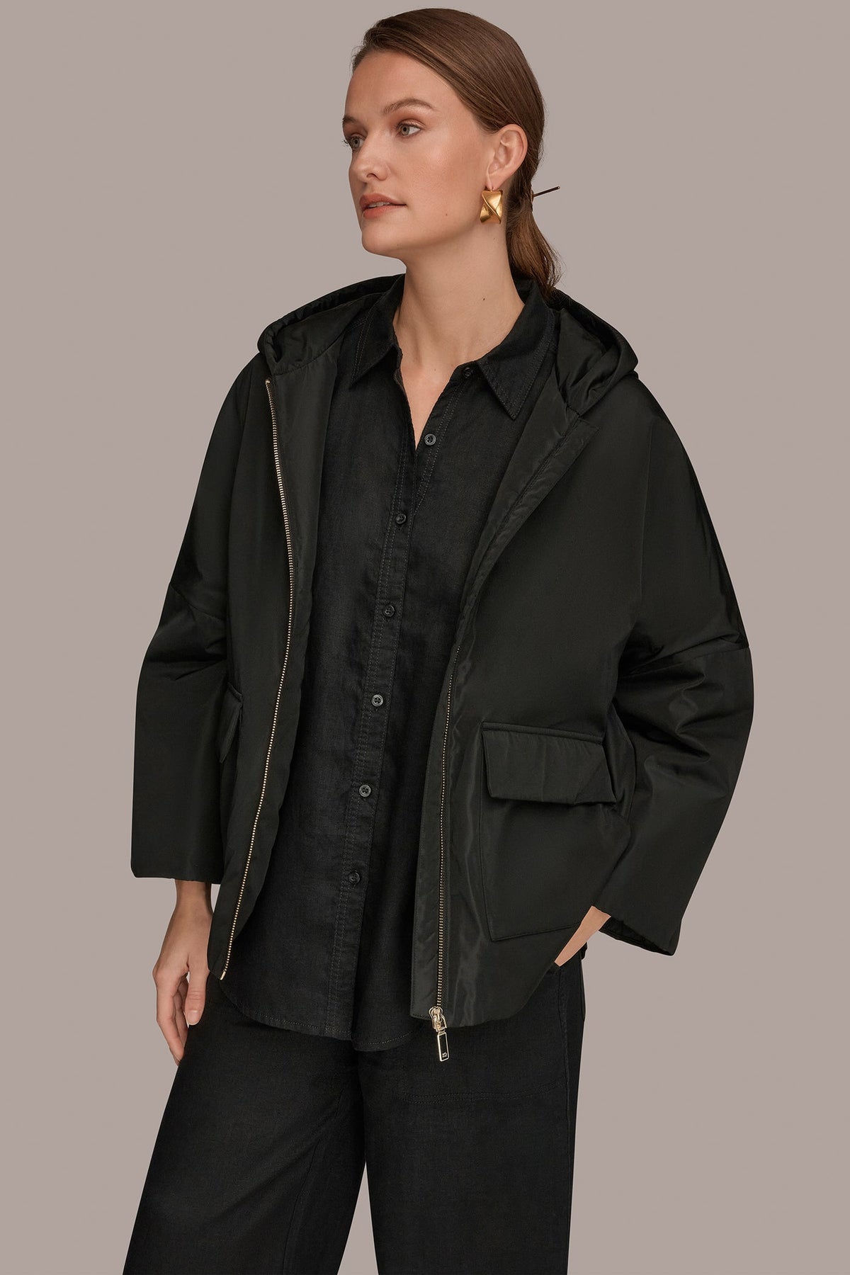 Donna Karan HOODED LIGHT QUILT JACKET