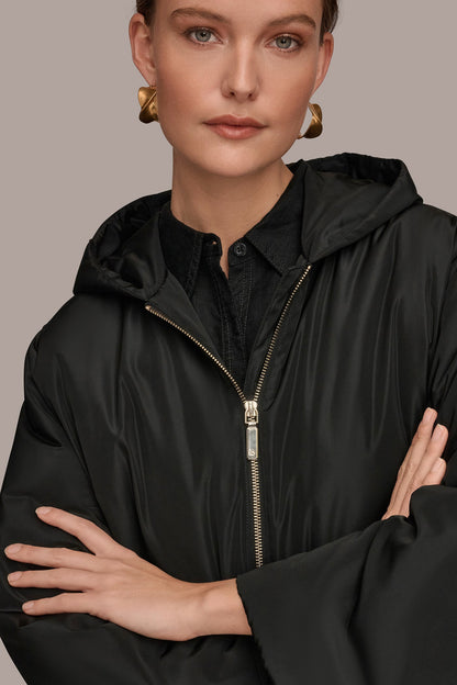 Donna Karan HOODED LIGHT QUILT JACKET