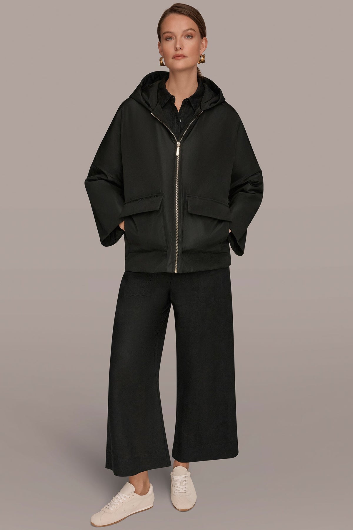 Donna Karan HOODED LIGHT QUILT JACKET
