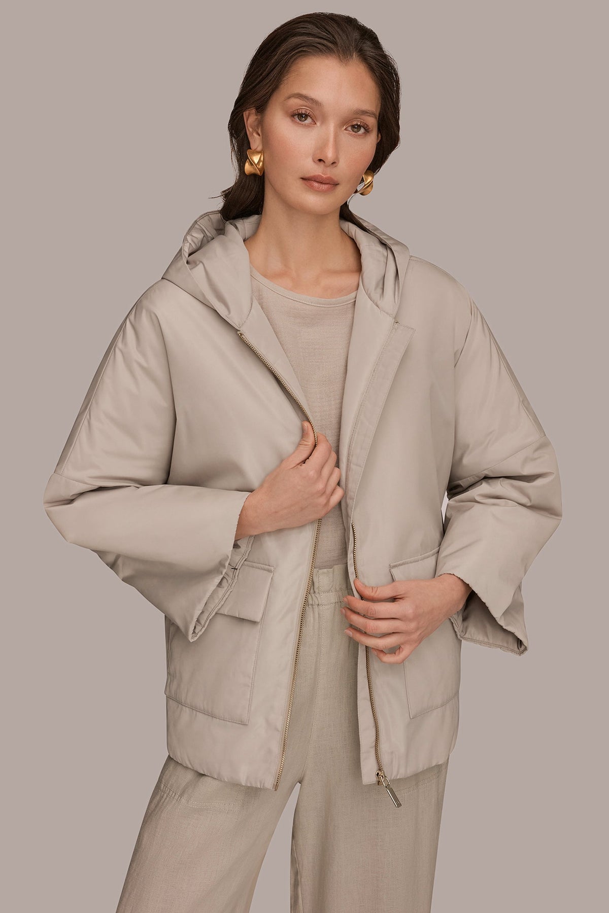 Donna Karan HOODED LIGHT QUILT JACKET