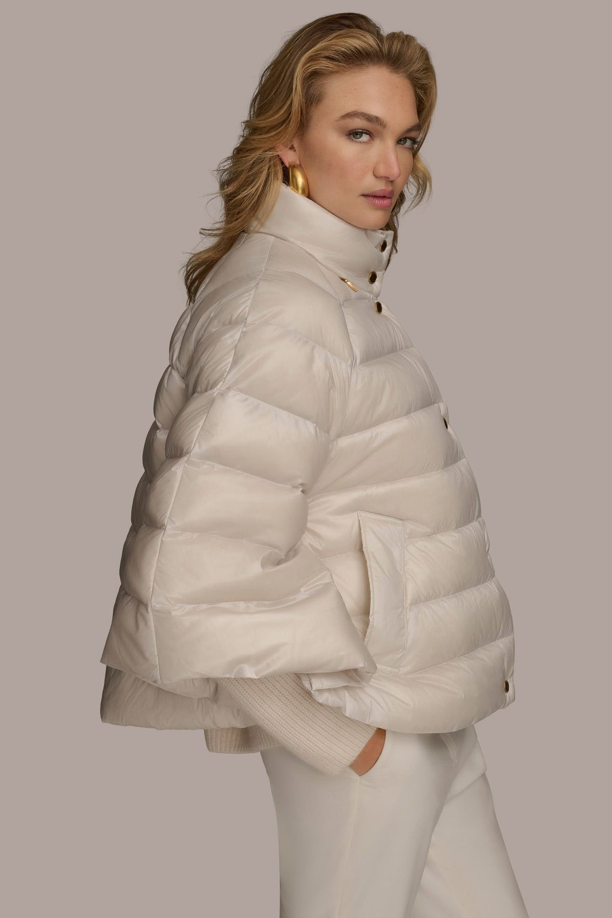 Donna Karan PUFFER CAPE
