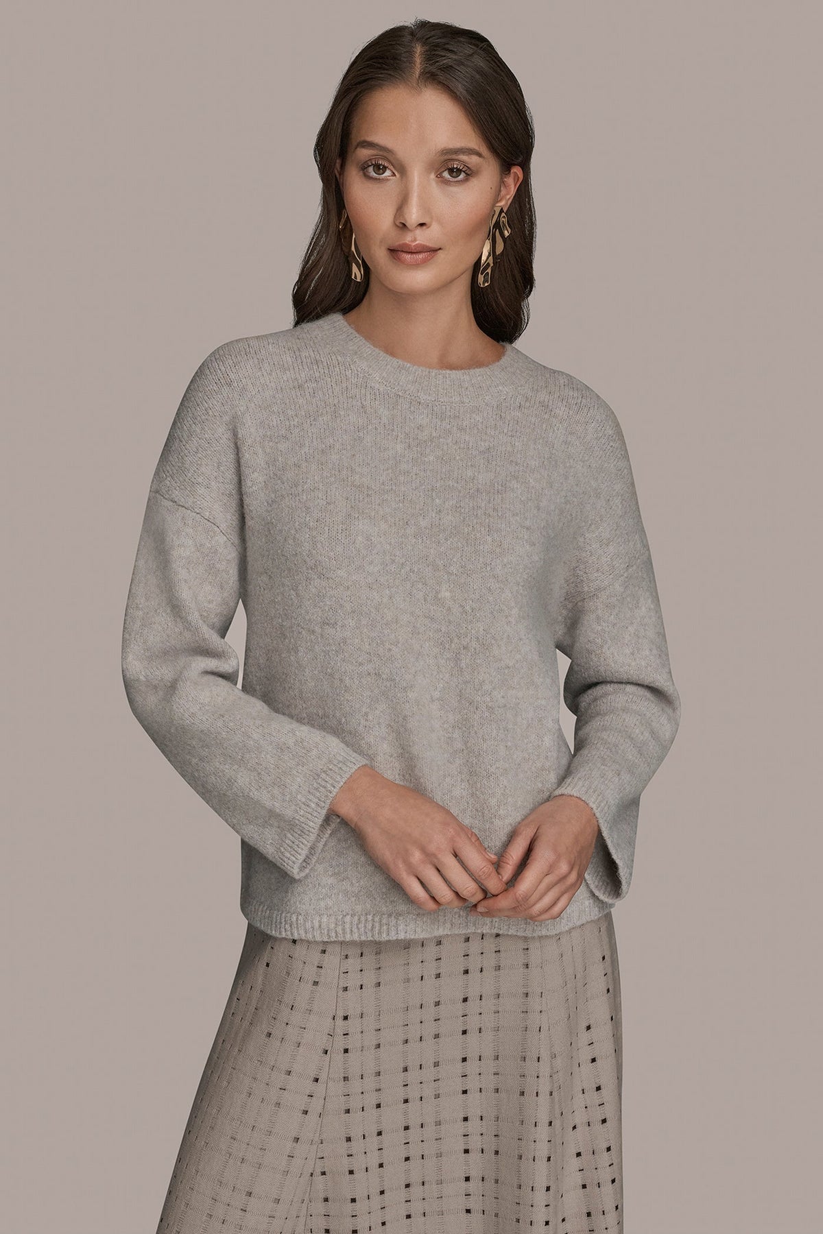 Donna Karan OVERSIZED LONG SLEEVE CREW-NECK SWEATER