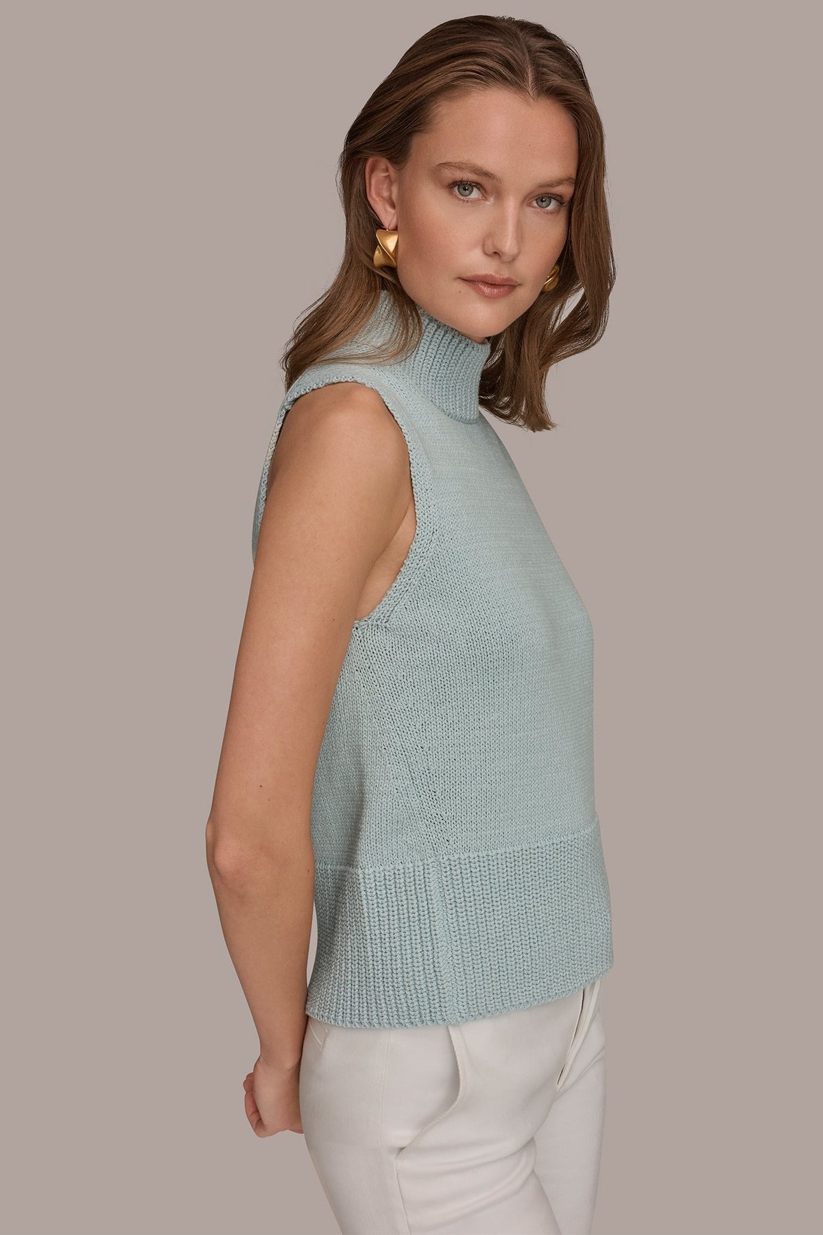 Donna Karan SLEEVELESS A-LINE SWEATER