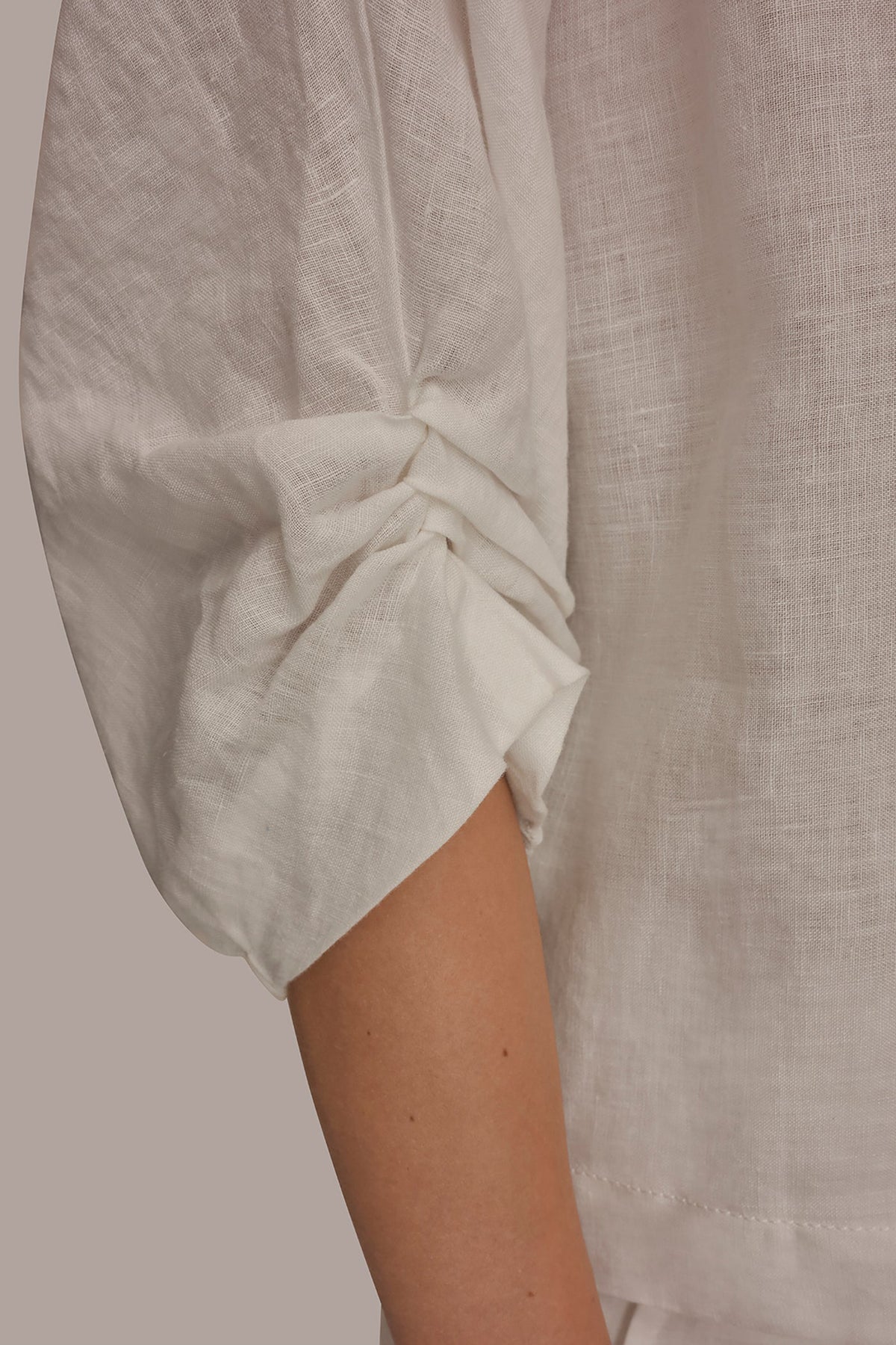 Donna Karan LINEN TWIST CUFF SLEEVE BLOUSE