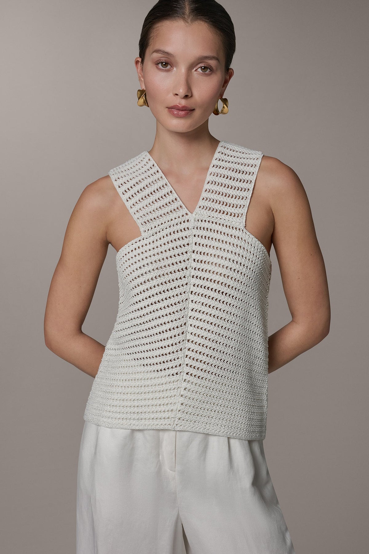 Donna Karan SLEEVELESS METALLIC SWEATER TANK