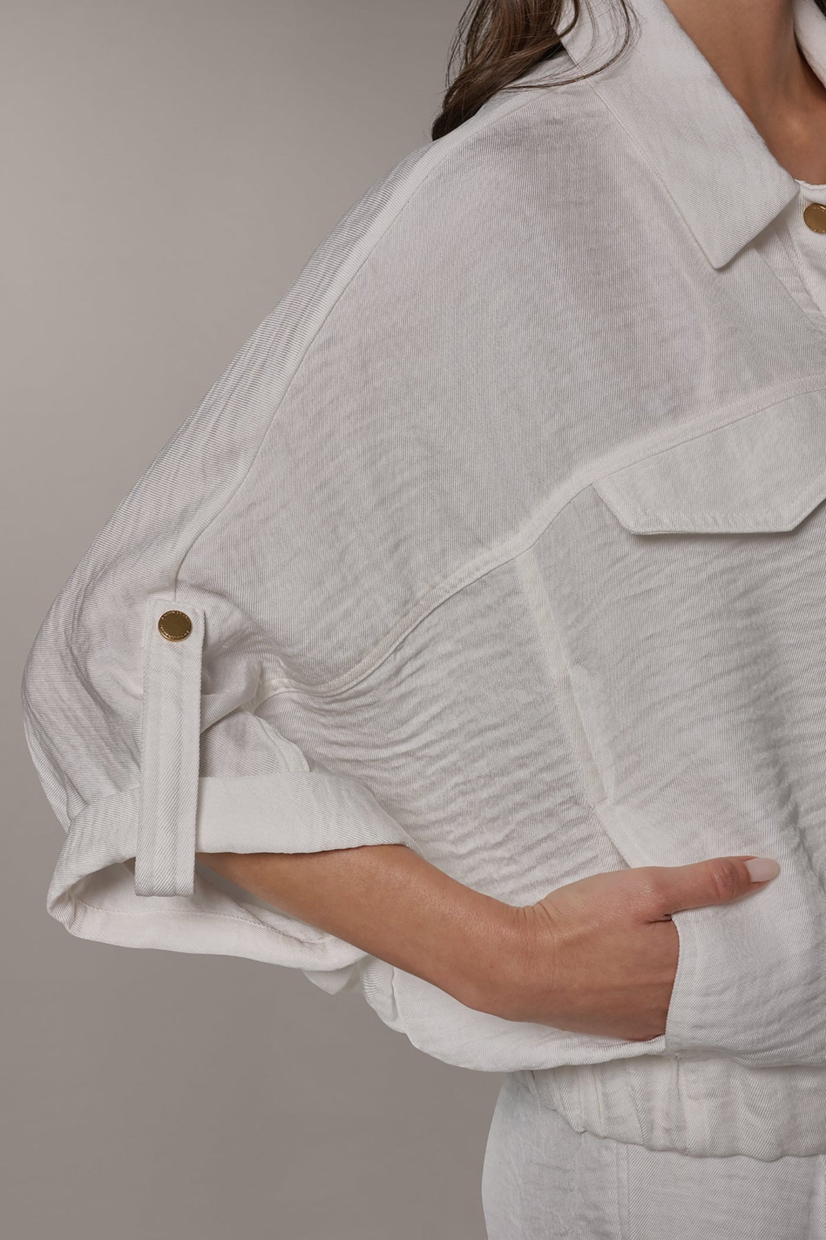 Donna Karan CINCHED HEM SHIRT