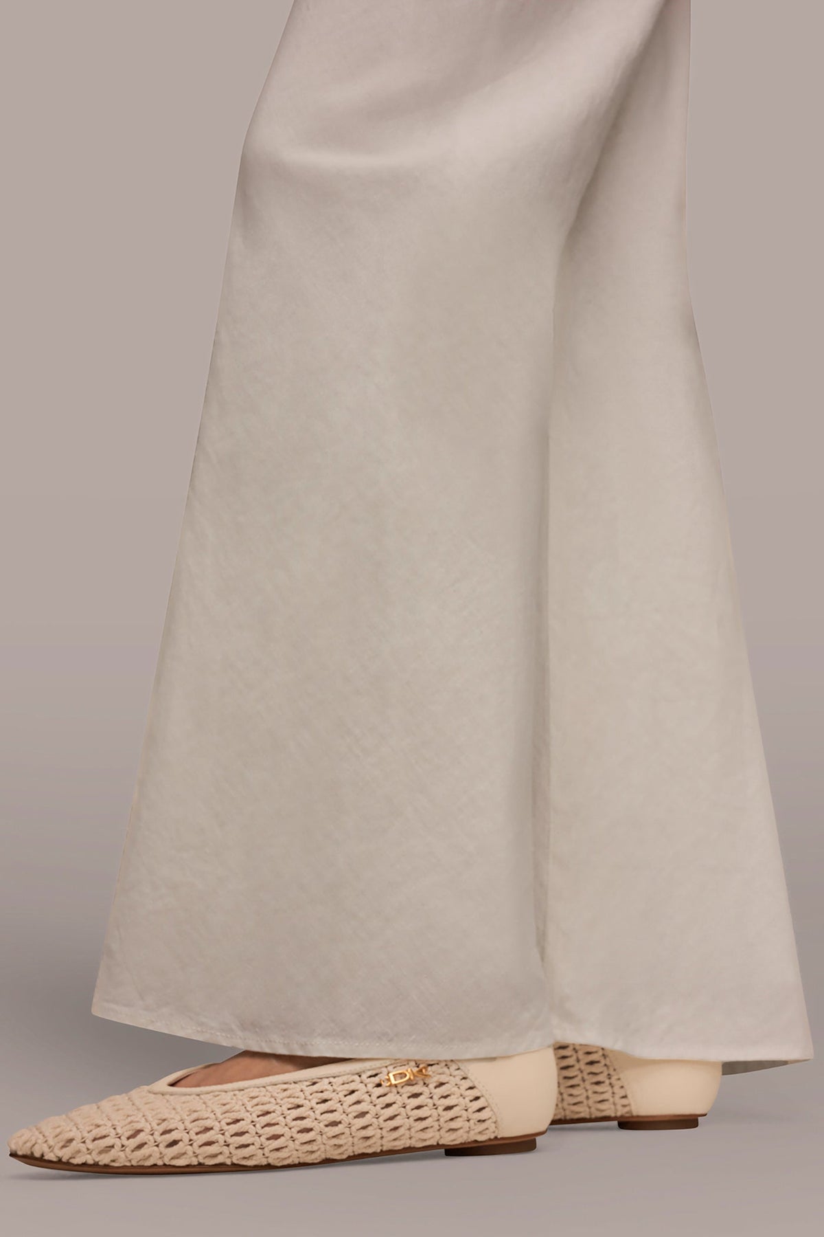 Donna Karan MID-RISE RELAXED ANKLE PANT