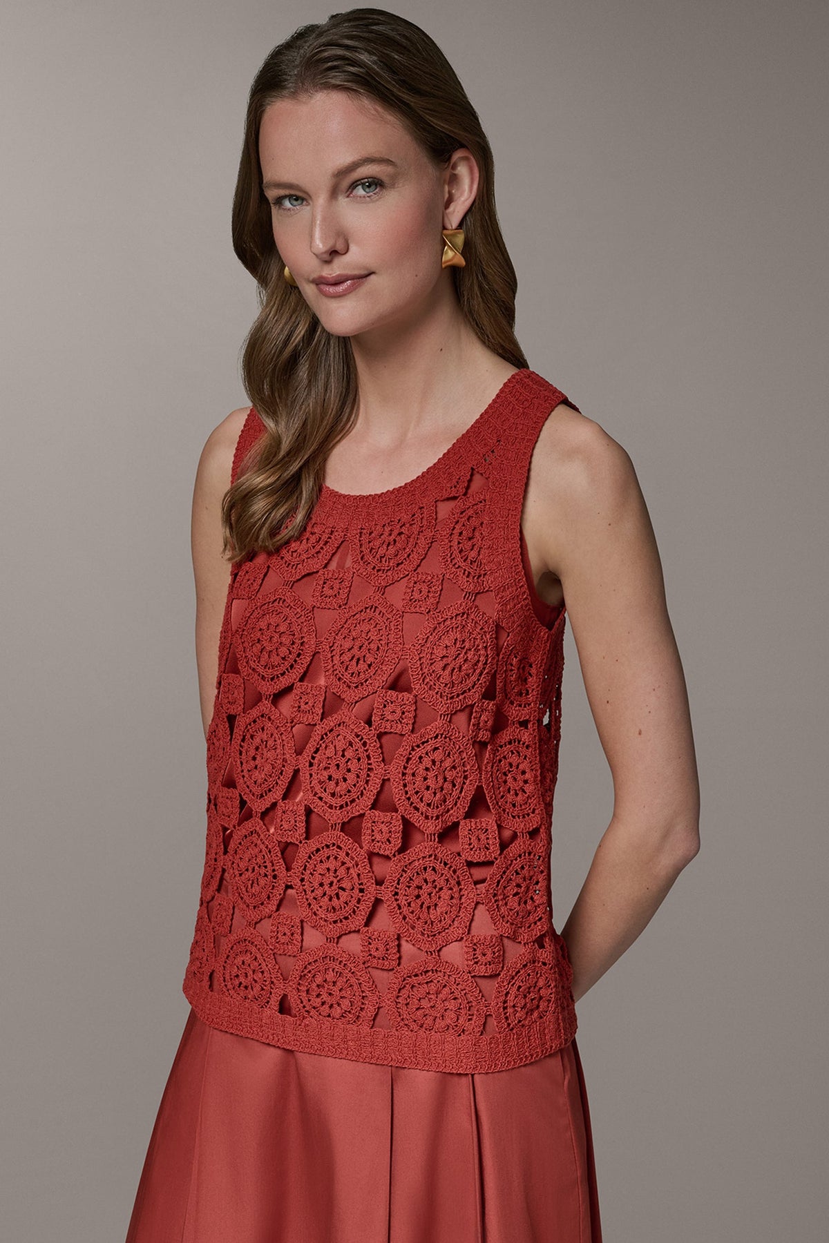 Donna Karan SLEEVELESS CROCHET SHELL