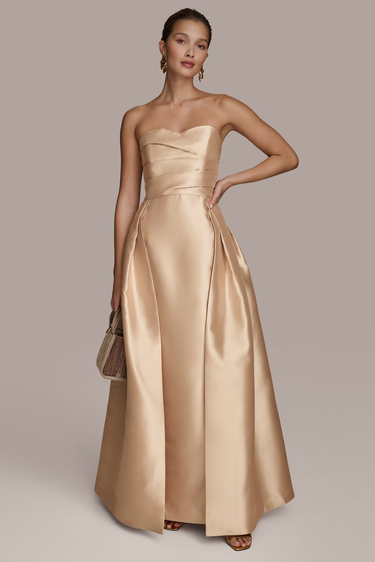 Donna Karan MIKADO STRAPLESS SWEETHEART BALL GOWN