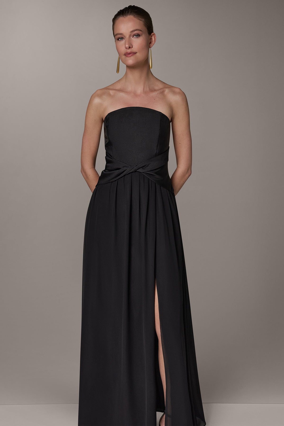 Donna Karan MIKADO AND CHIFFON STRAPLESS TWIST GOWN