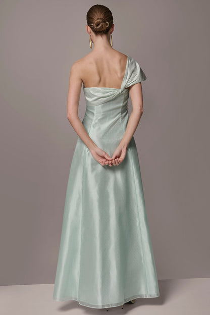 Donna Karan ORGANZA TWIST ONE-SHOULDER BALL GOWN