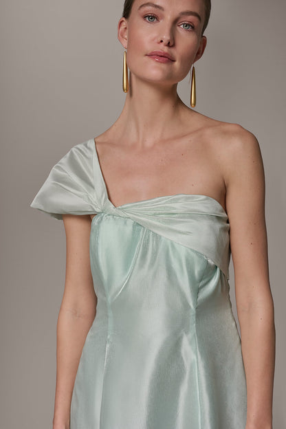Donna Karan ORGANZA TWIST ONE-SHOULDER BALL GOWN