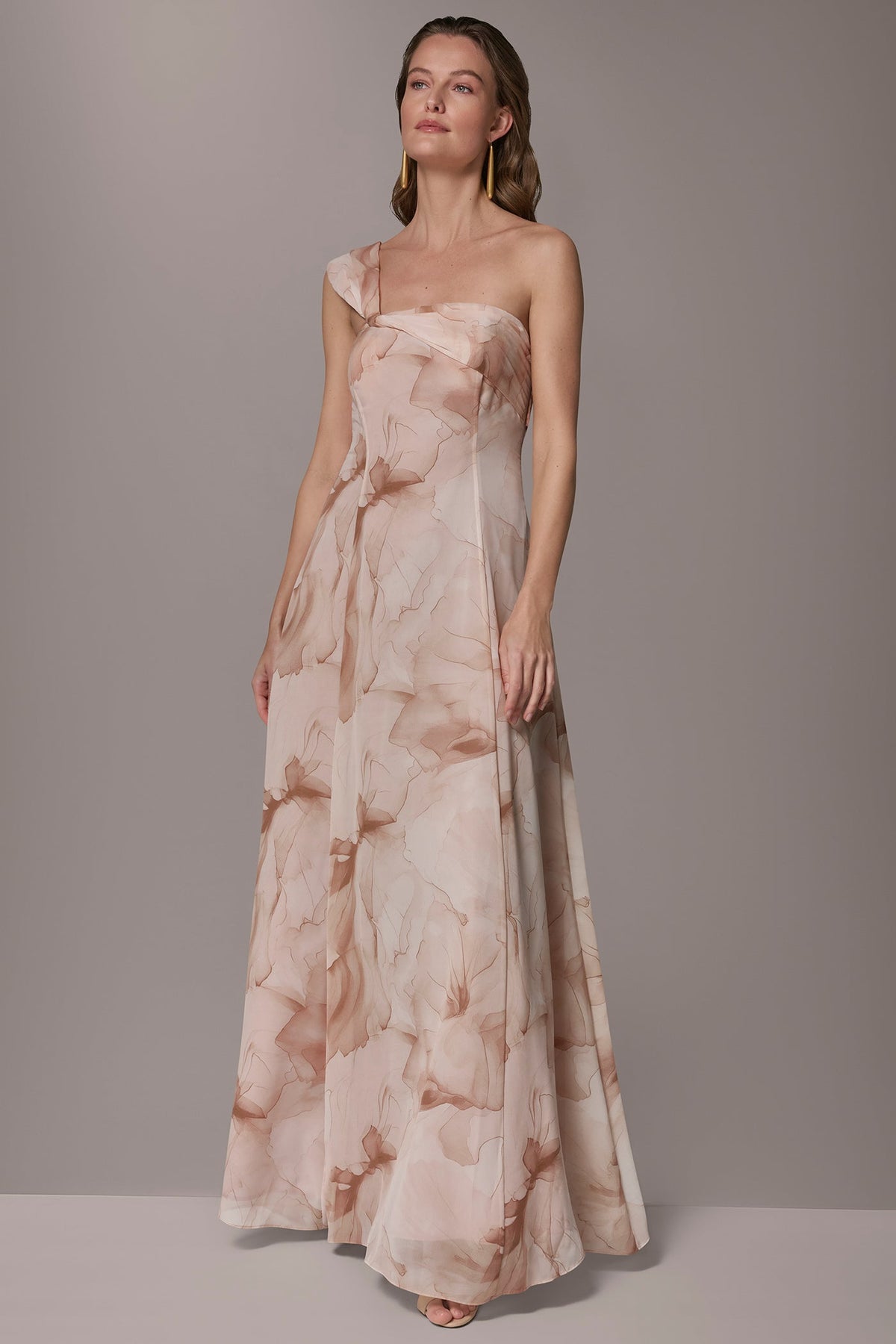 Donna Karan CHIFFON FLORAL ONE-SHOULDER TWIST BALL GOWN