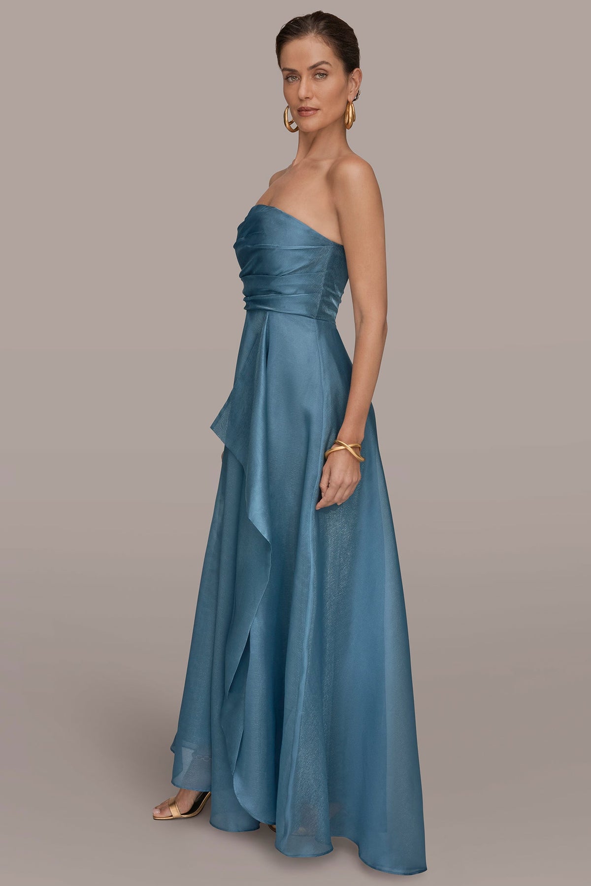 Donna Karan STRAPLESS RUFFLE A-LINE GOWN